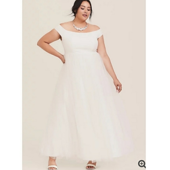 torrid Dresses & Skirts - Torrid ivory dress NWT